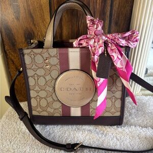 Coach 2 Way Hand or Crossbody Bag Camel Tan Carryall Satchel Bag removable Strap